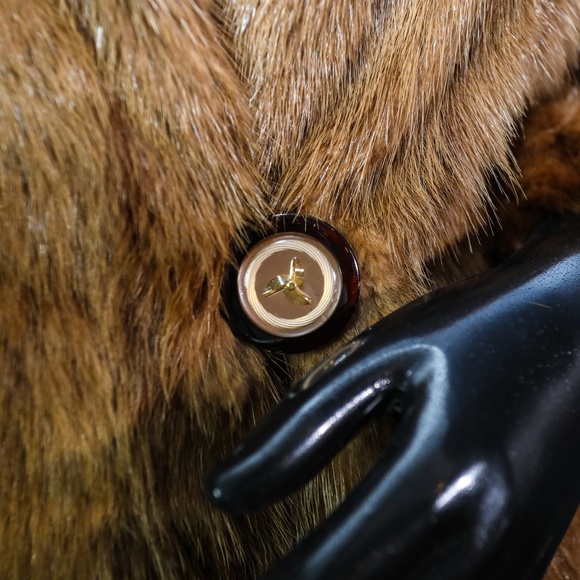 VINTAGE CARAMEL FOX FUR COAT - Picture 6 of 7